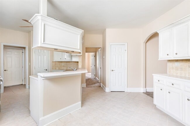 Building Photo - 108 Harbour Town Cir
