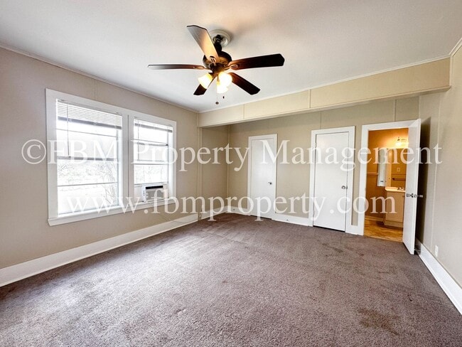 Building Photo - 3701 Emhouse Rd