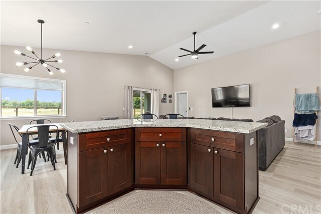 Building Photo - 655 Catala Wy