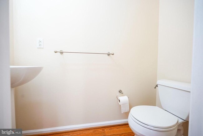 Building Photo - 443 Tuvira Ln