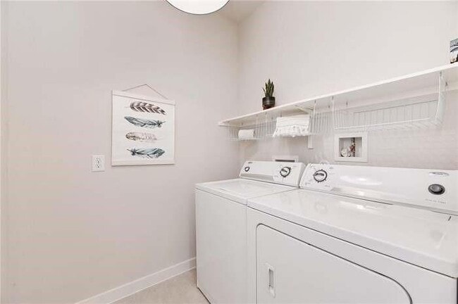 Building Photo - 2001 Faro Dr