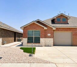 Building Photo - Stunning Home Located in Northwest Corridor of Lubbock!