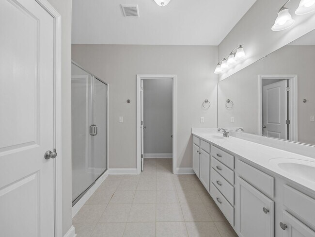 Building Photo - Spacious 4BR Townhouse with 2-Car Garage Near Downtown Greer, NO APPLICATION FEE if APPROVED