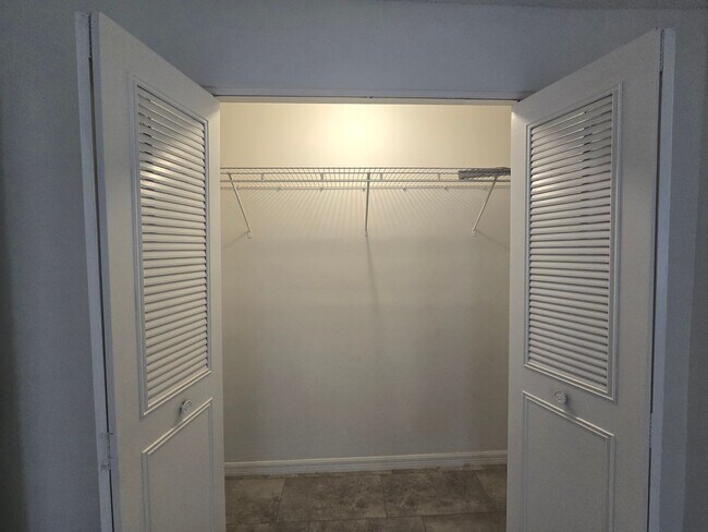 Building Photo - 3 bed / 2 bath plus den Home in Eatonville