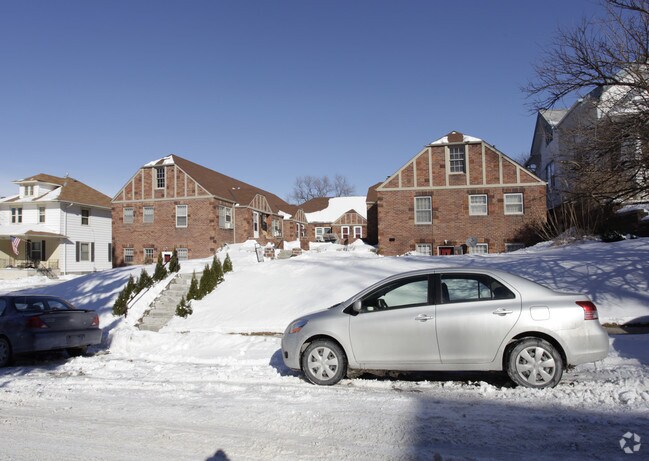 Primary Photo - 4178 Cass St