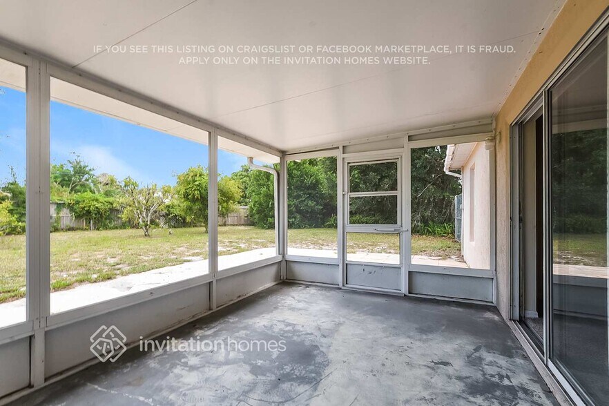 Building Photo - 3081 Blaine Cir