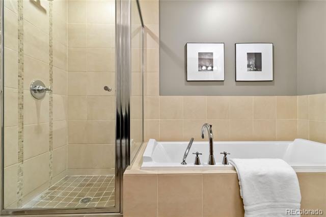 Building Photo - 410 Acoma St