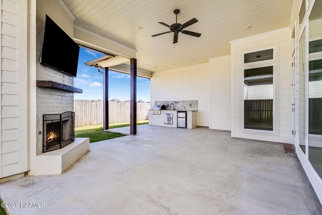 Building Photo - 315 San Marcos Dr