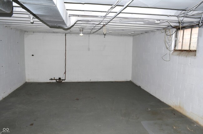 Building Photo - 1302 Shannon Ave