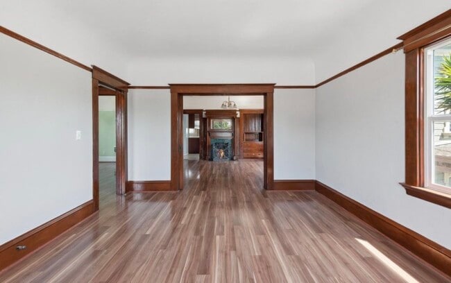 Building Photo - 1810 Adeline St