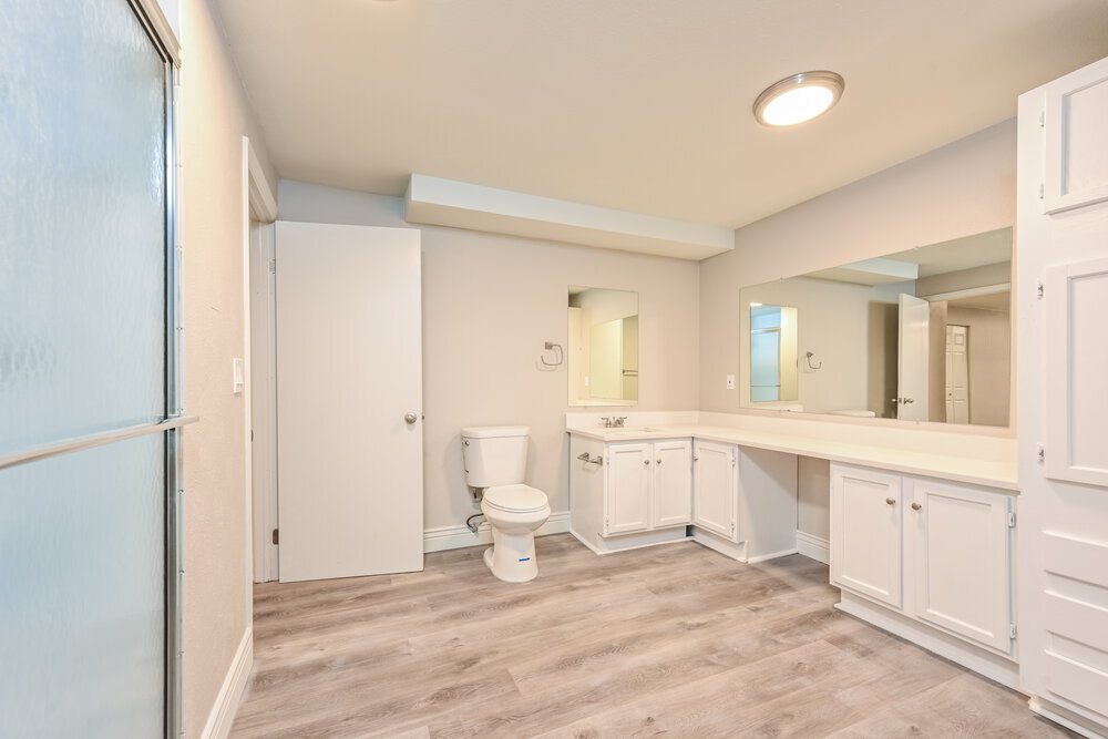 Building Photo - 7572 Dawn Dr