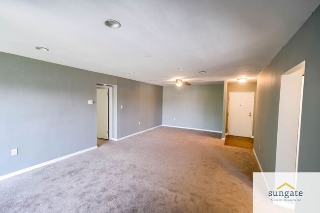 Building Photo - 6711 Park Heights Ave