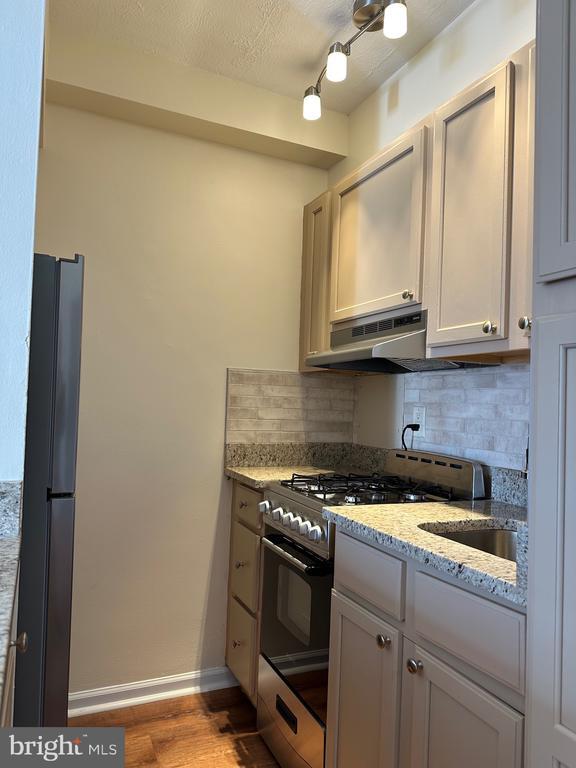 Building Photo - 2101 Chestnut St