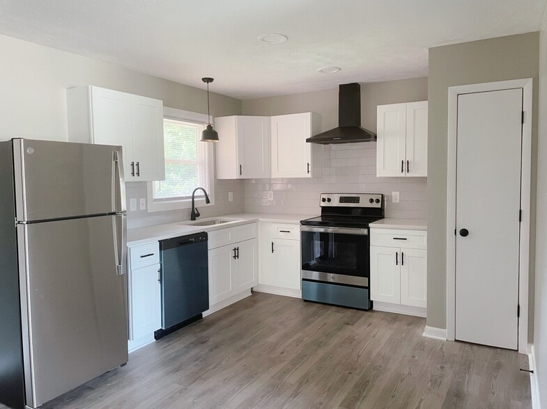 Building Photo - 4709 Cheltenham Rd