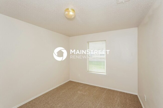 Building Photo - 3 Bedroom Pet-Friendly Home in DESOTO, TX with Main Street Renewal