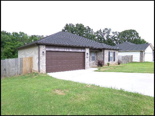 Building Photo - 209 Sparrow Rd