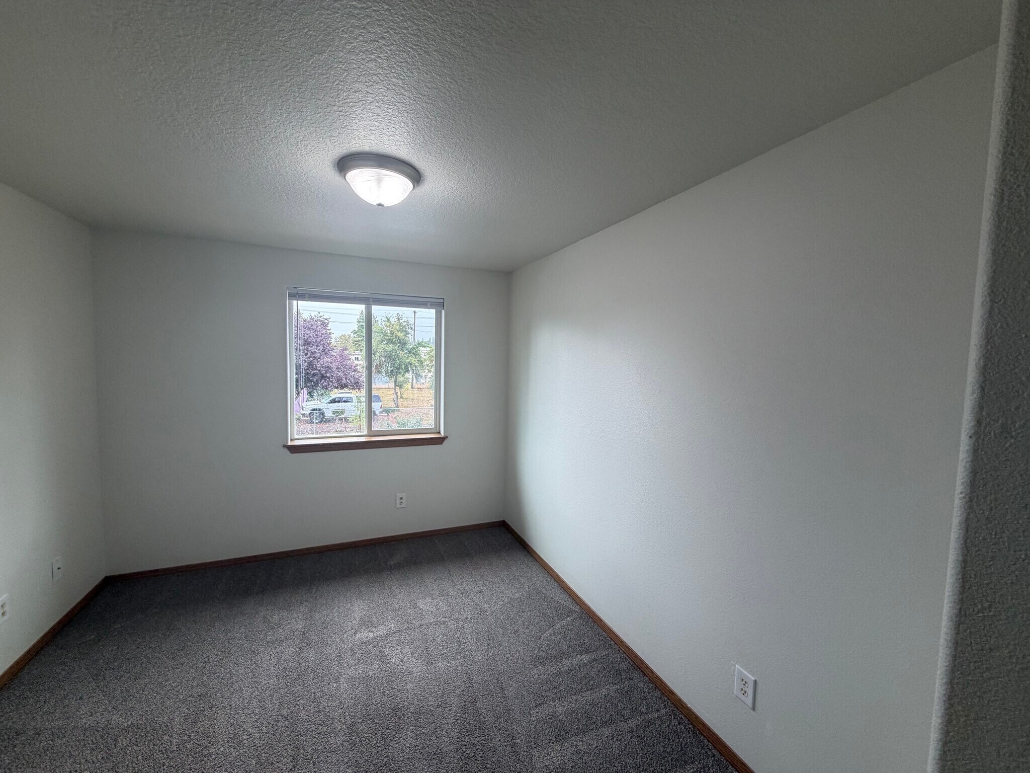 Building Photo - 1139 2nd St NW