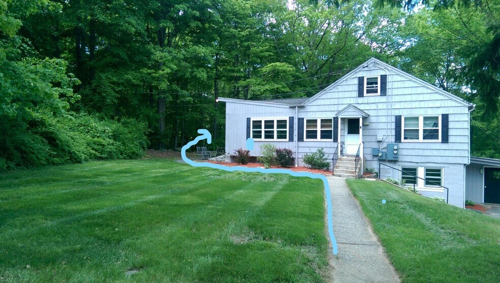 1 bedroom apt is in the back of the house, - 1 Minnesota Rd