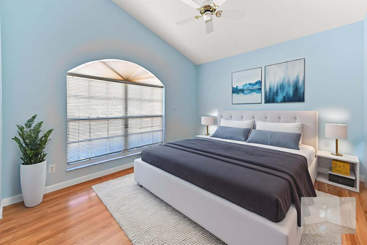 Building Photo - 14066 Glenlyon Ct