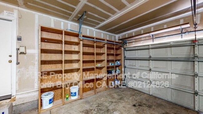 Building Photo - 1107 Navarro St
