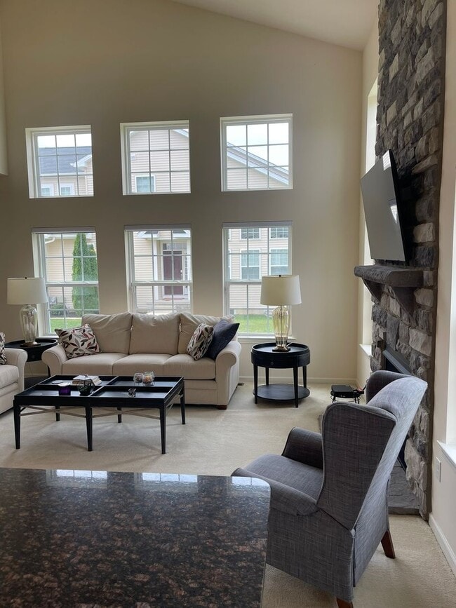Building Photo - COMING SOON - HYETTS CROSSING