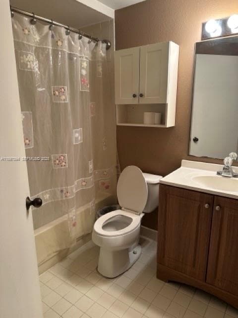 Building Photo - 8822 W Flagler St