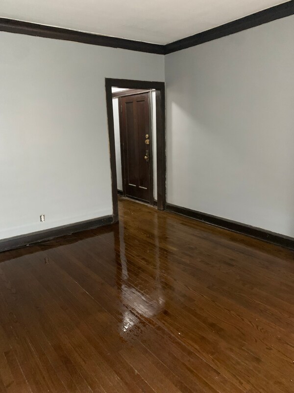 Building Photo - 8433 S Green St