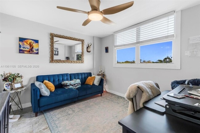 Building Photo - 120 Royal Pk Dr