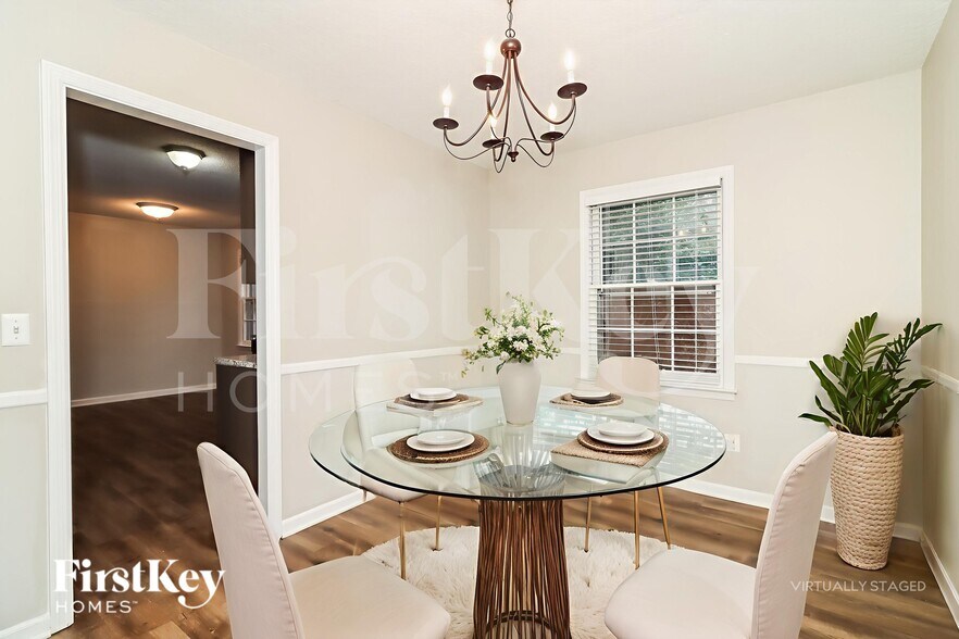 Building Photo - 1570 Sprayberry Dr