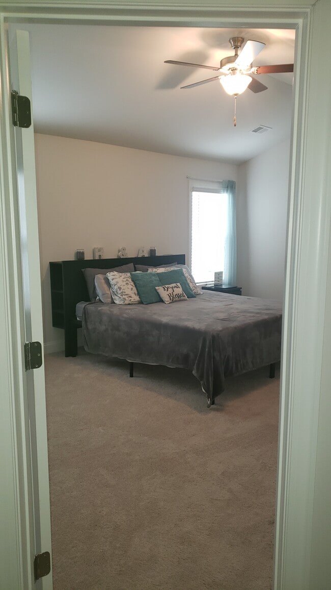 Building Photo - 413 Marietta Ln