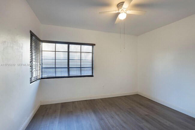 Building Photo - 1610 Pennsylvania Ave