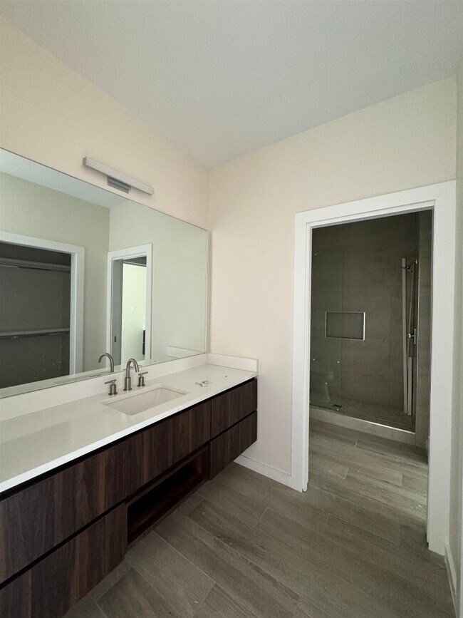 Building Photo - 210 Veracruz Dr