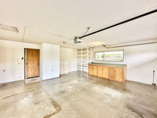 Building Photo - 1467 Knoll Park Ln
