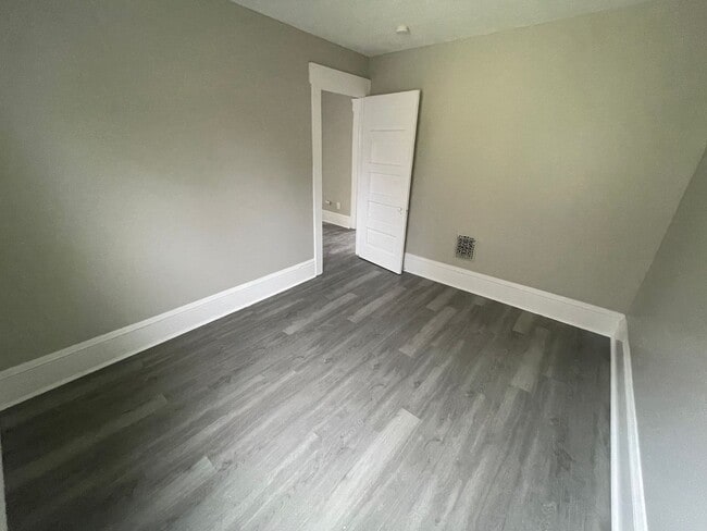 Building Photo - Section 8 Accepted!