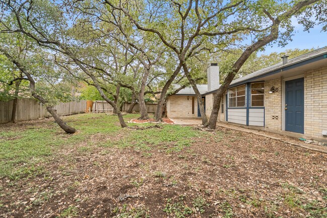 Building Photo - 8310 Watch Tower St