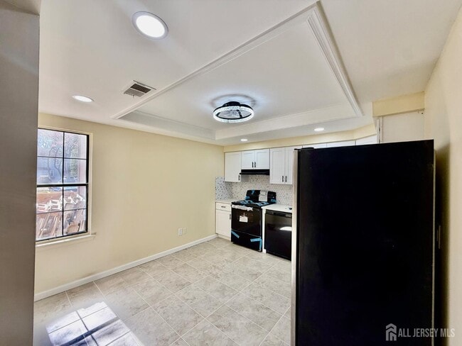 Building Photo - 1502 Bromley Estate