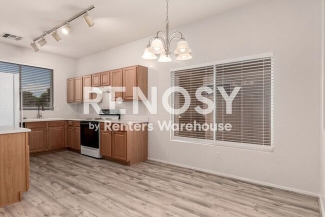 Building Photo - Ideal 3 Br 2 Ba 2 Cg Home Near Loop 303 & Greenway in Surprise!