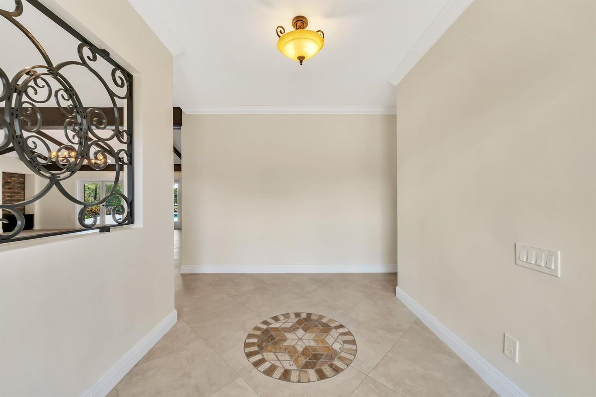 Building Photo - 4920 SW 170th Ave