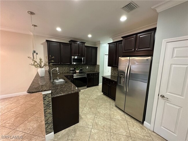 Building Photo - 15282 Summit Pl Cir