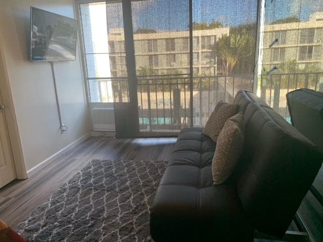 Building Photo - 2845 Waialae Ave