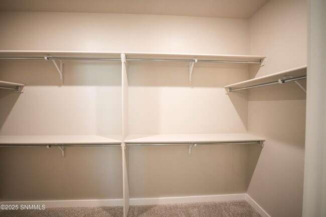 Building Photo - 3019 San Jenaro Dr