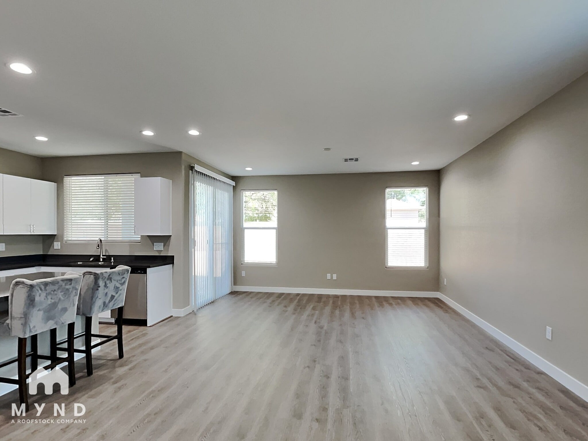 Building Photo - 3794 Paseo de Paz Ave