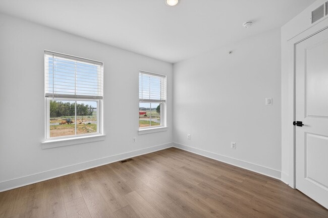 Building Photo - 1726 Blacksmith Wy