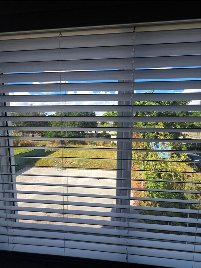 Building Photo - 21210 SW 119th Ave