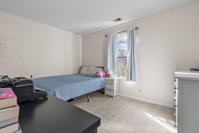 Building Photo - House for Rent in Virginia Beach!