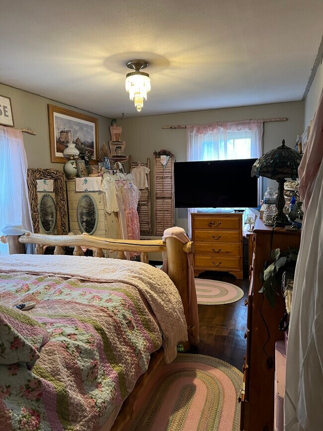 Building Photo - 1455 N Brookfield Rd