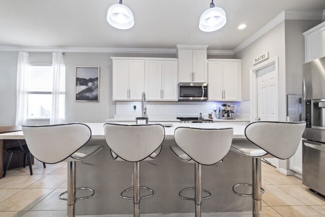 Building Photo - "Charming 3-Bedroom Retreat with Granite T...