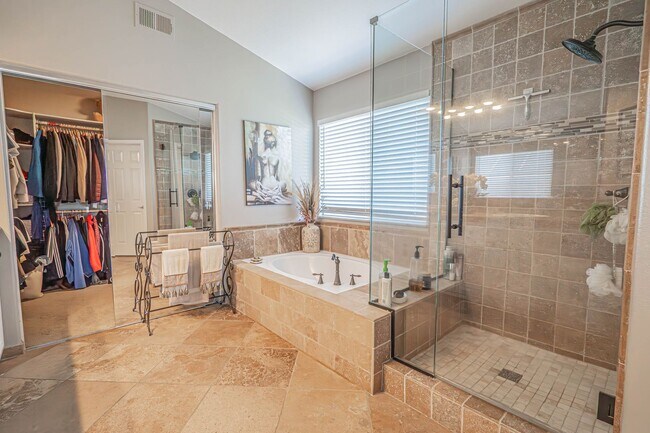 Building Photo - Expansive 5-Bedroom Home with Spa & Solar ...