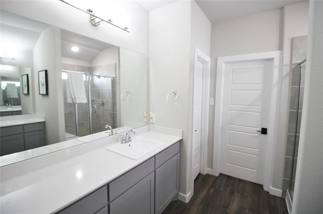 Building Photo - 139 Lost Maples Wy