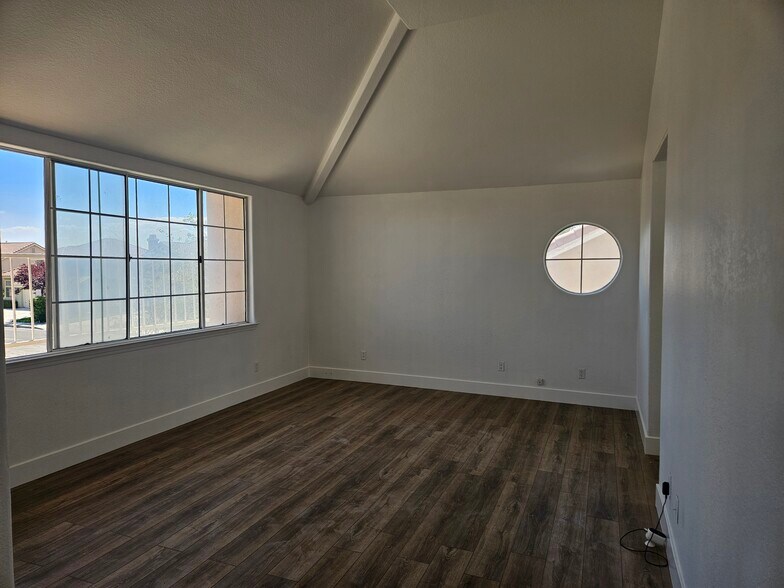 Building Photo - 44547 Aspen St